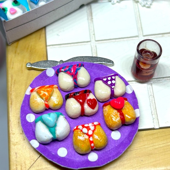 Handmade miniature cookies. - Picture 6 of 6